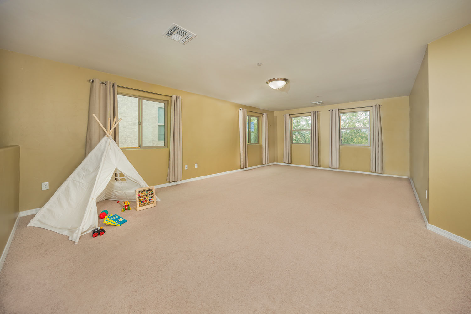 Sierra Morado Home For Sale 390k Movein Ready!